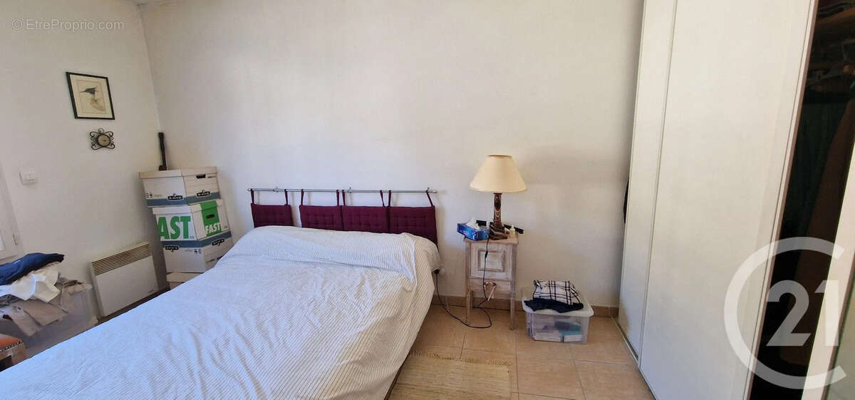 Appartement à LA ROQUEBRUSSANNE