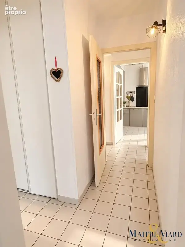 Appartement 4 pièces 90 m² à vendre à Vesoul (70000) - photo 8