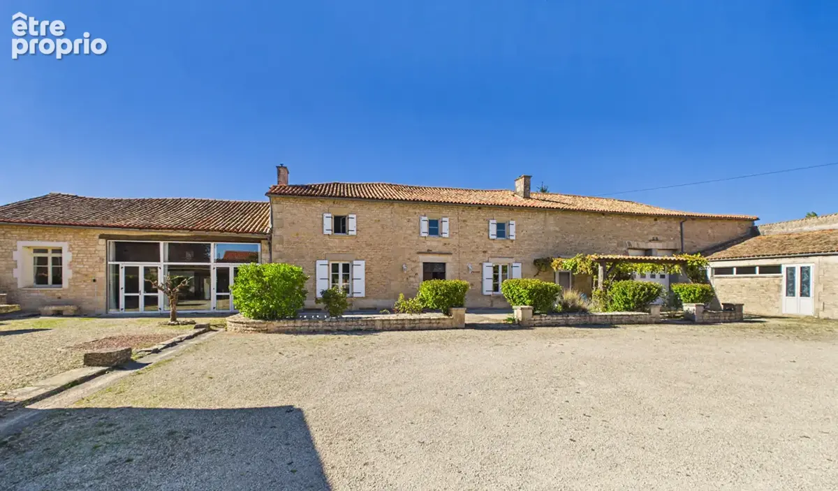Photo Maison à Melleran au prix de 349 995€