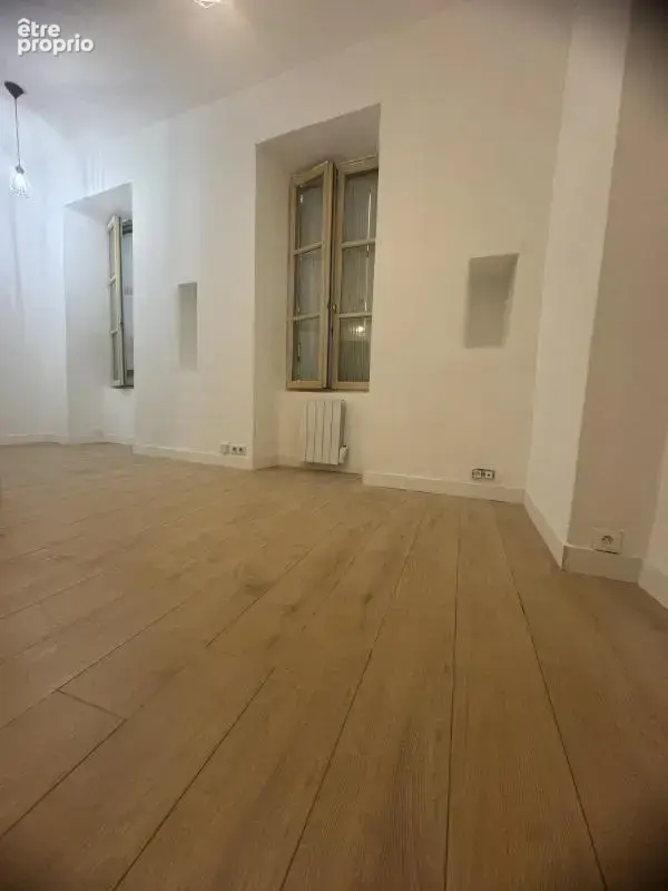 Proche chateau– studio entièrement rénové - photo 2