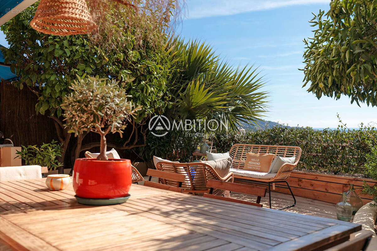 Appartement à LE CANNET