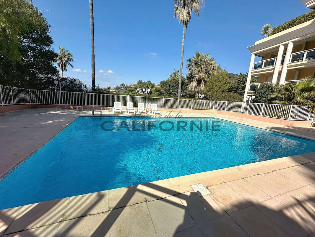 Appartement à LE CANNET