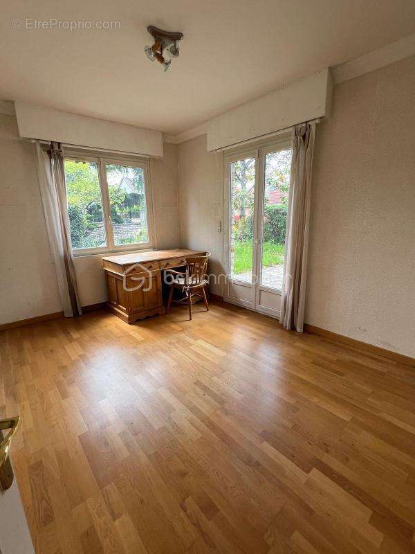 Maison à DAMMARIE-LES-LYS