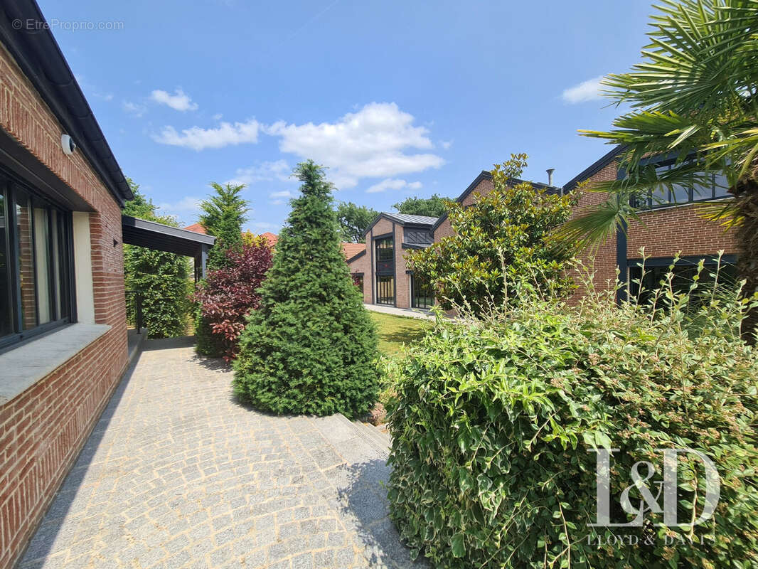 Maison à MORIGNY-CHAMPIGNY