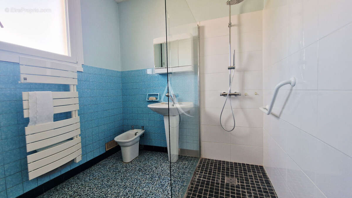 Maison à GROSBREUIL