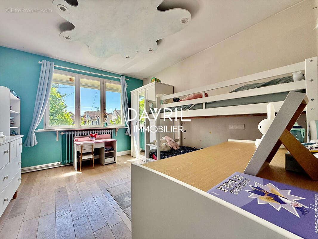 Maison à CONFLANS-SAINTE-HONORINE