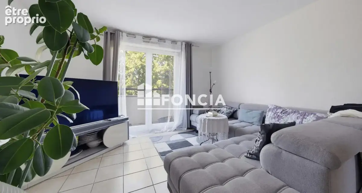 Achat immobilier sur AMBARÉS ET LAGRAVE, bel appartement de type 3 en duplex ! - photo 2