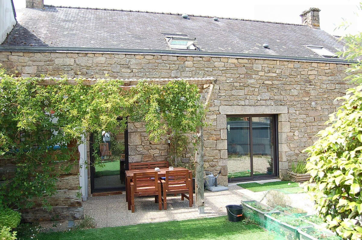 Maison 100 m² à Le Guerno  - photo 2