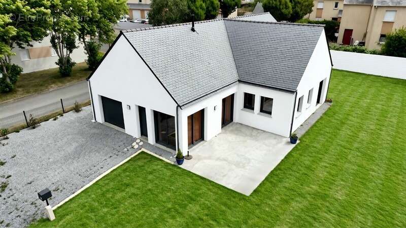 Maison contemporaine de plain-pied de 128 m² à Plouhinec, à proximité immédiate du littoral - photo 4