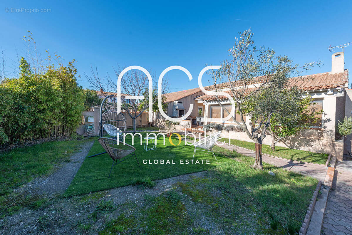 Maison à CHATEAUNEUF-LES-MARTIGUES