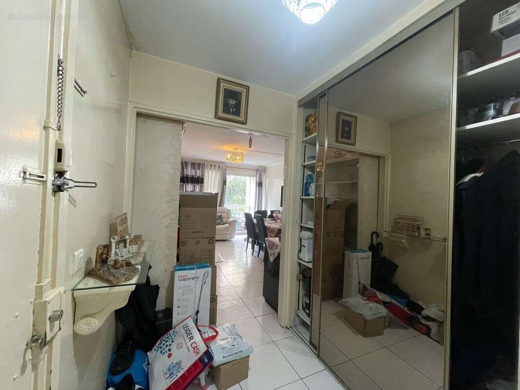 Appartement à PARIS-19E