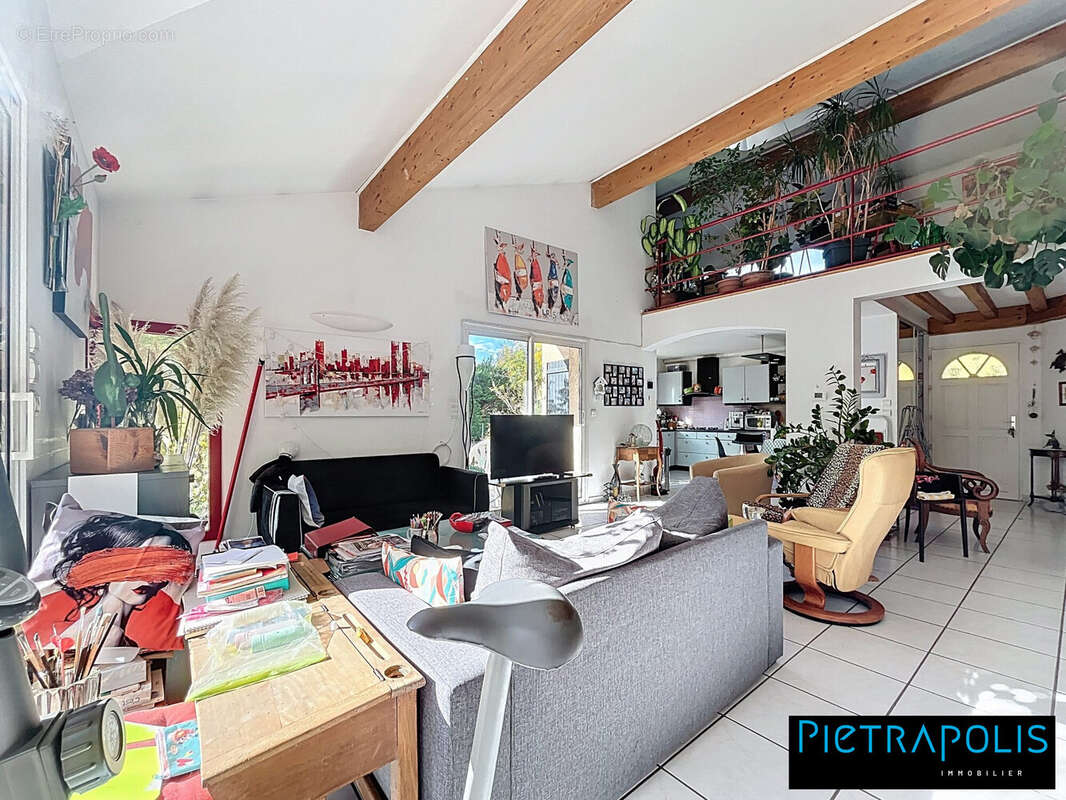 Maison à CAILLOUX-SUR-FONTAINES