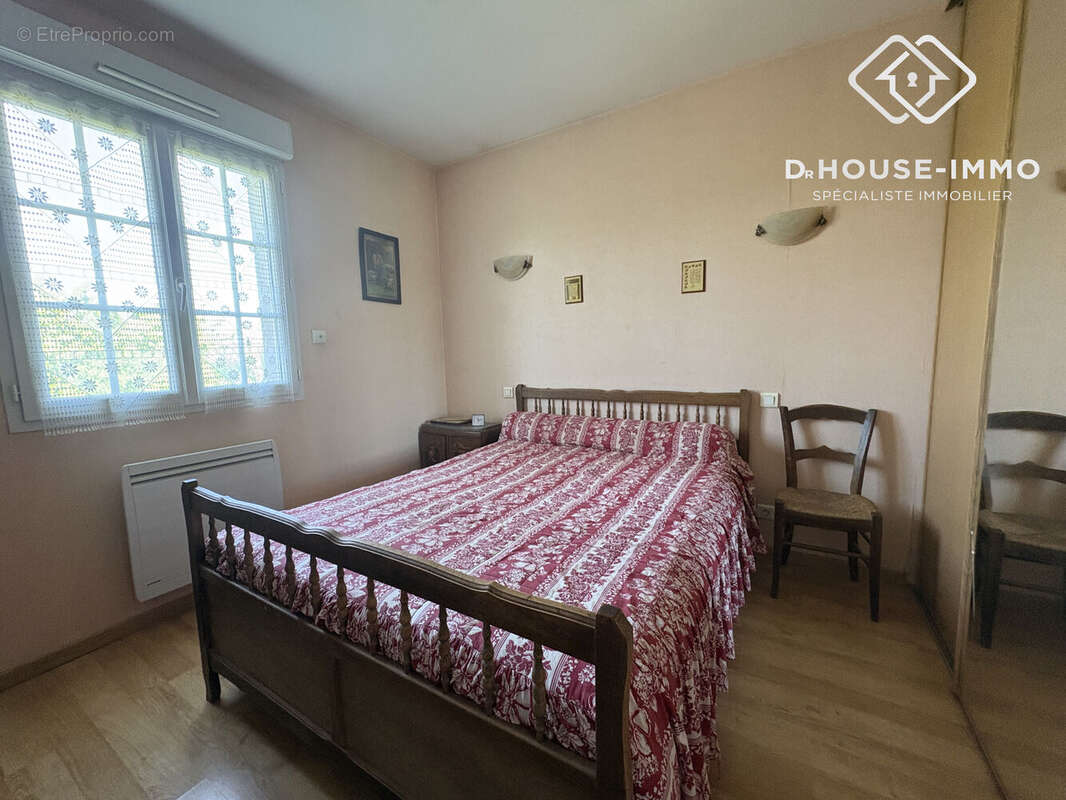 Maison 130 m² à Saint-Front-La-Riviere  - photo 8