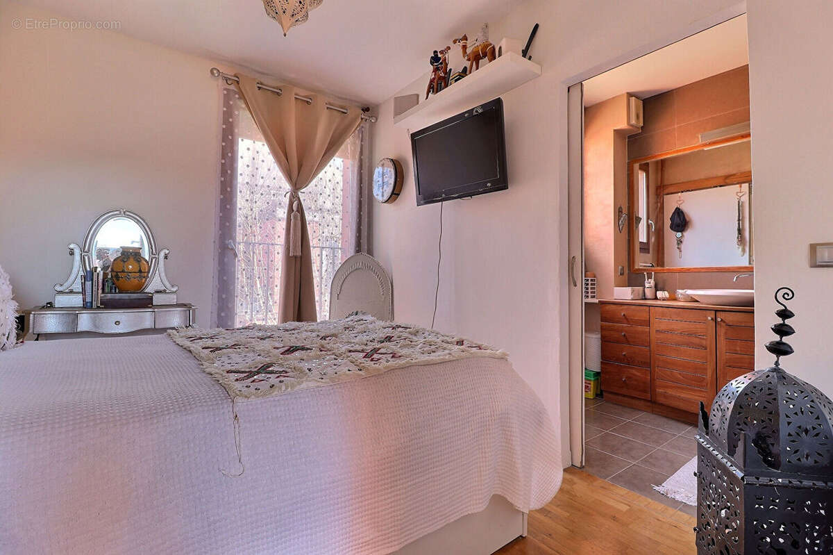 Maison à SAINT-DENIS