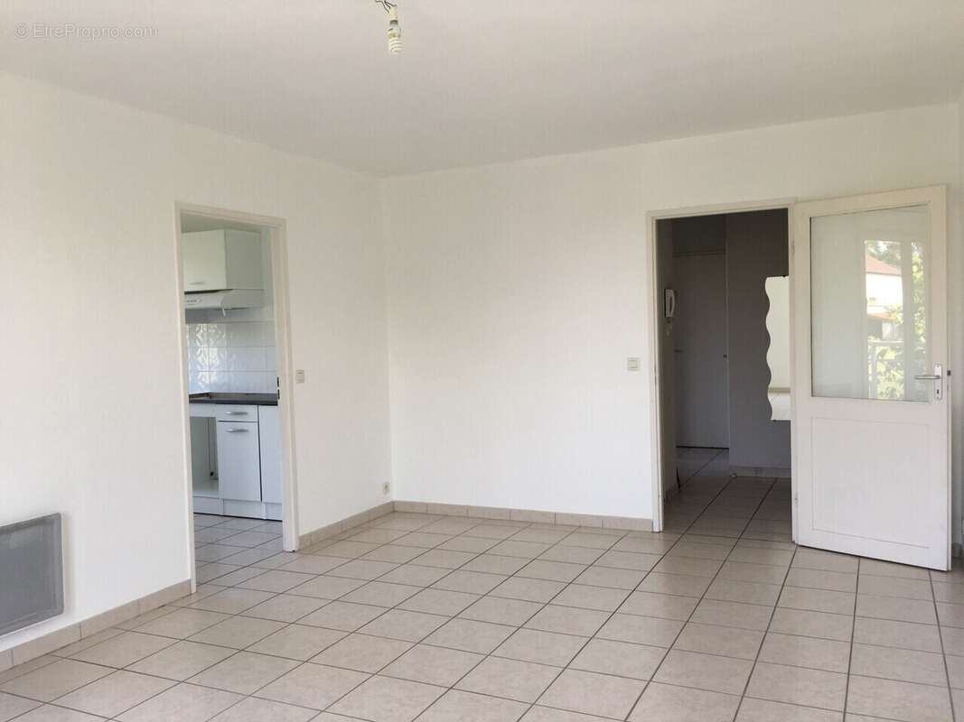 Appartement à LARCHE