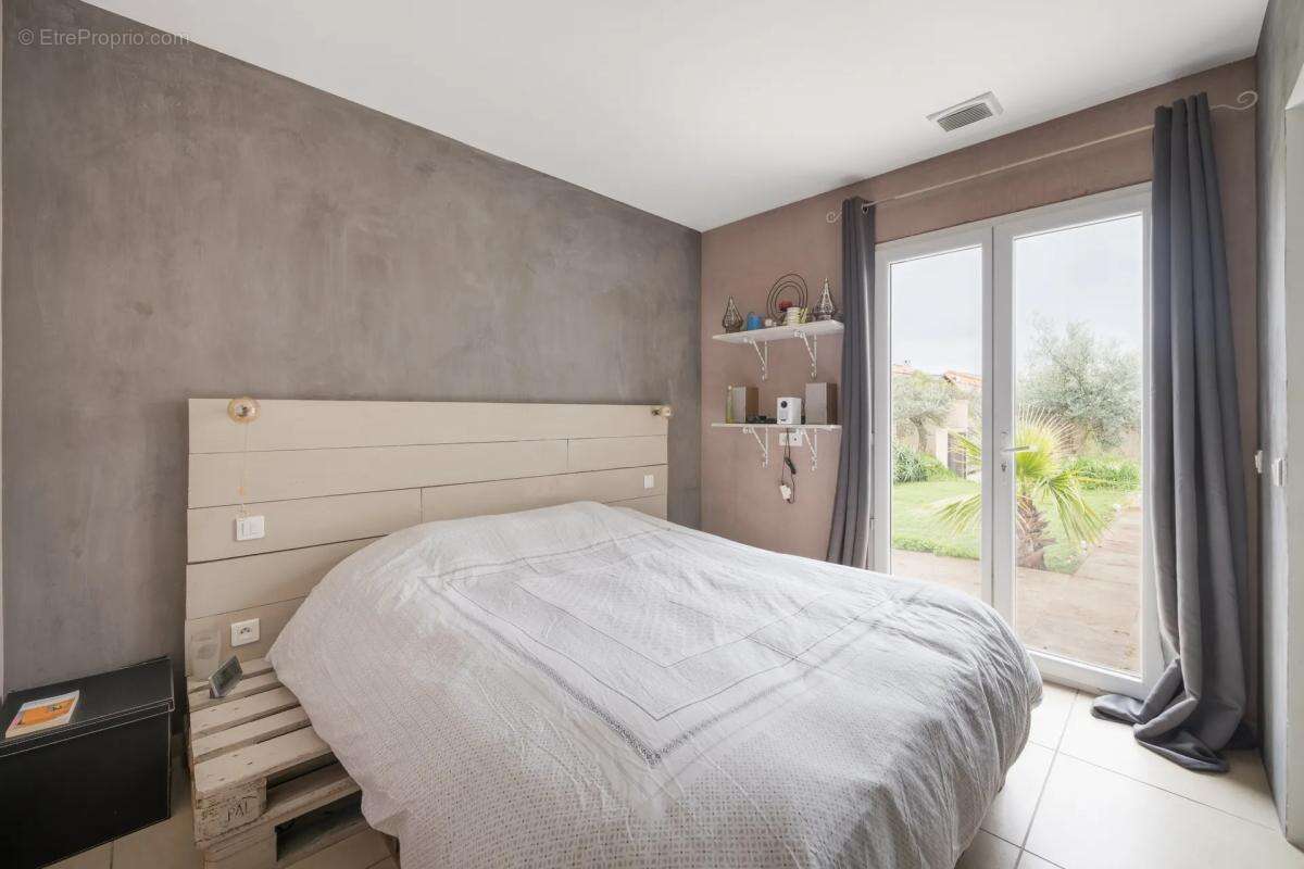 Maison à VILLEVEYRAC