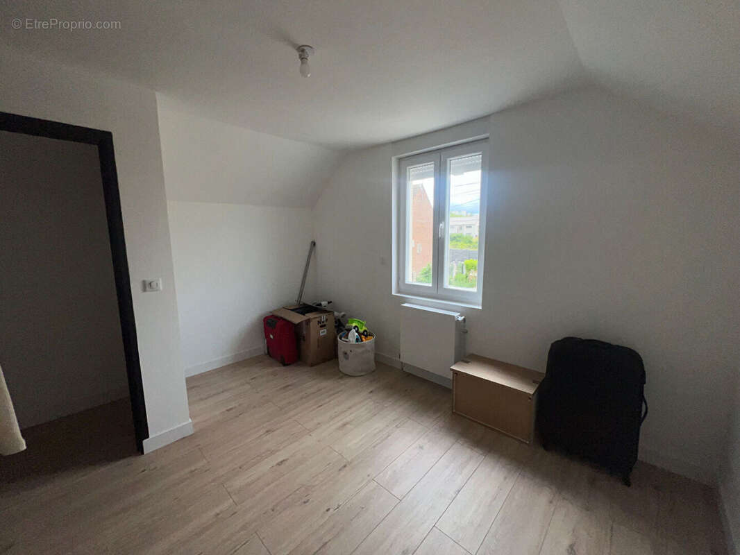 Maison à SAINT-QUENTIN