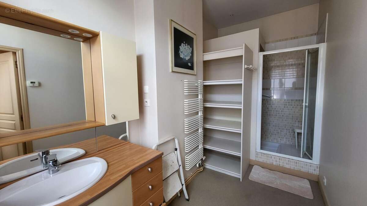 Maison à SAINT-QUENTIN