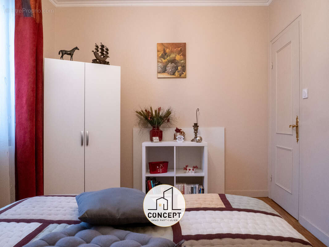 Maison à SAINT-MARTIN-DES-CHAMPS