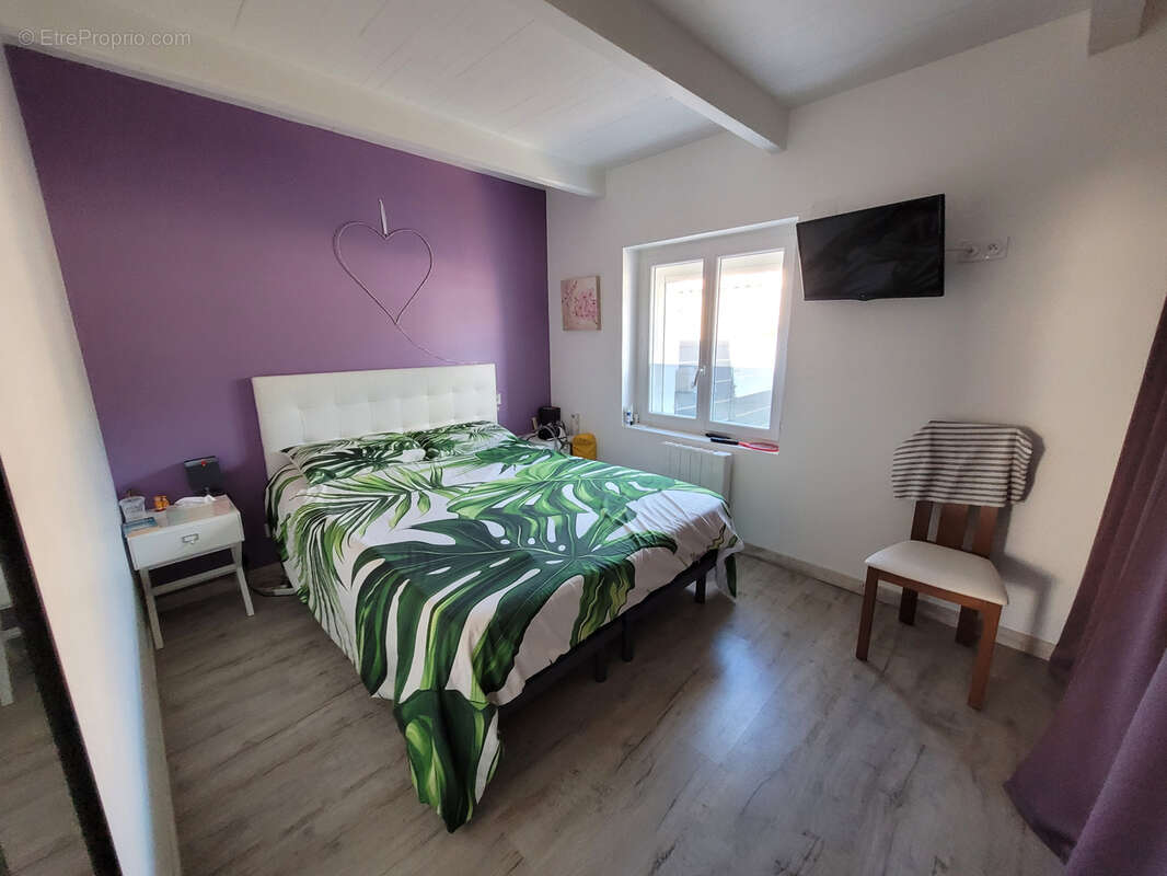 Fleury d'Aude Vente en nue-propriété Appartement de type 3 bis, avec terrain de 90 m2 parking. - photo 9