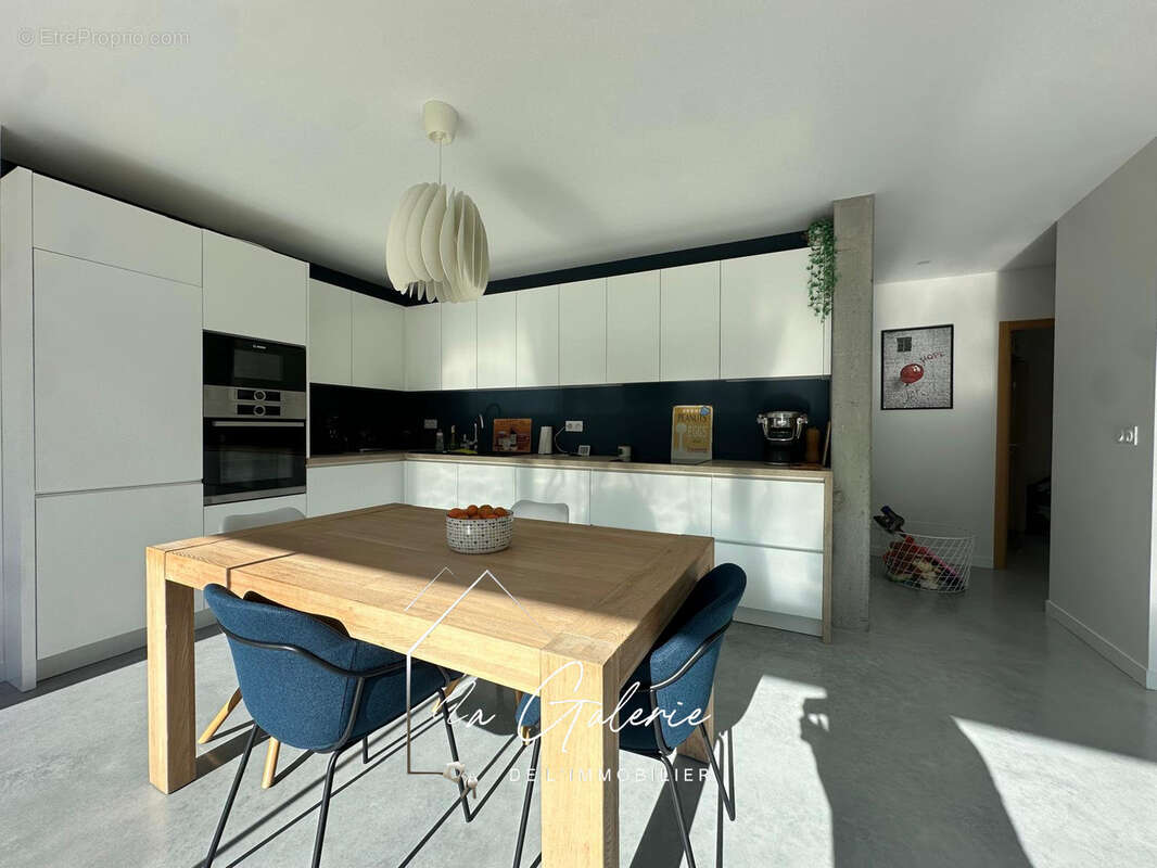 Maison à VAULNAVEYS-LE-HAUT