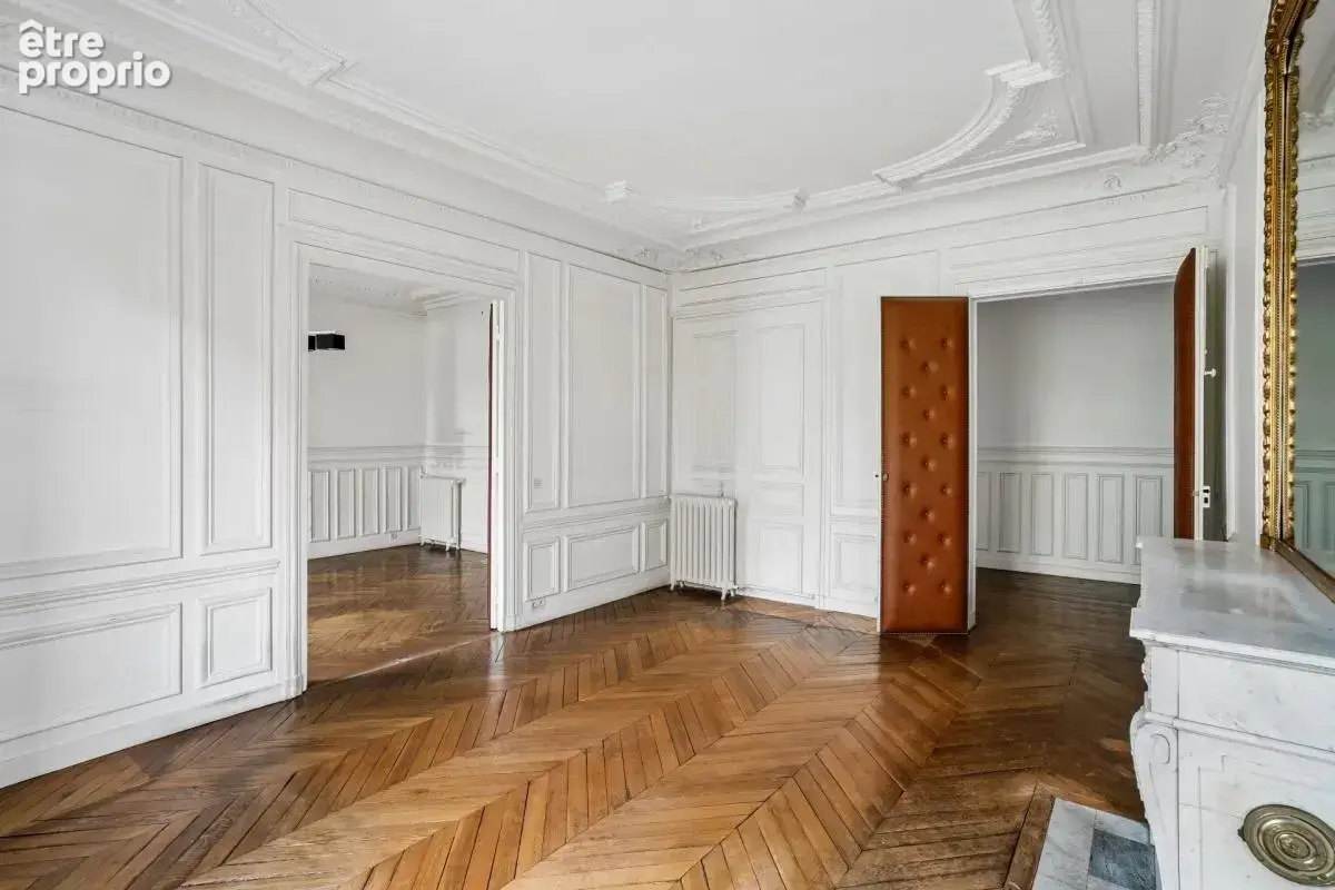Appartement à rénover au cœur de la très prisée place du Maréchal Juin - photo 11