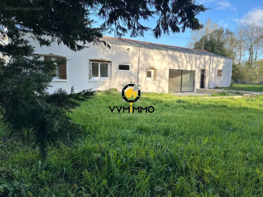 Maison à SAINT-MARS-DU-DESERT