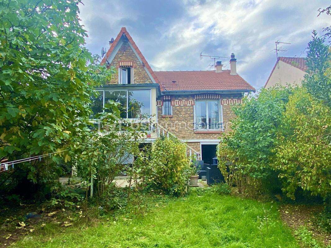 Maison à VILLENEUVE-SAINT-GEORGES