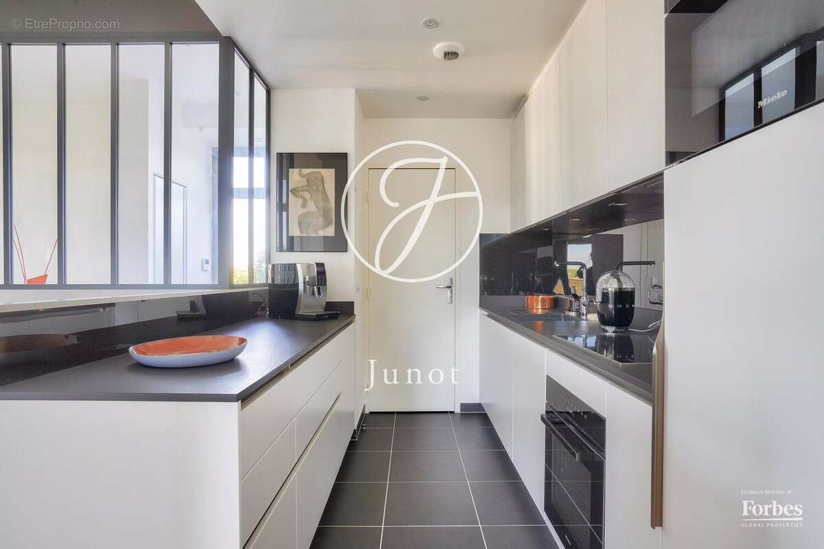 Appartement à MAISONS-LAFFITTE