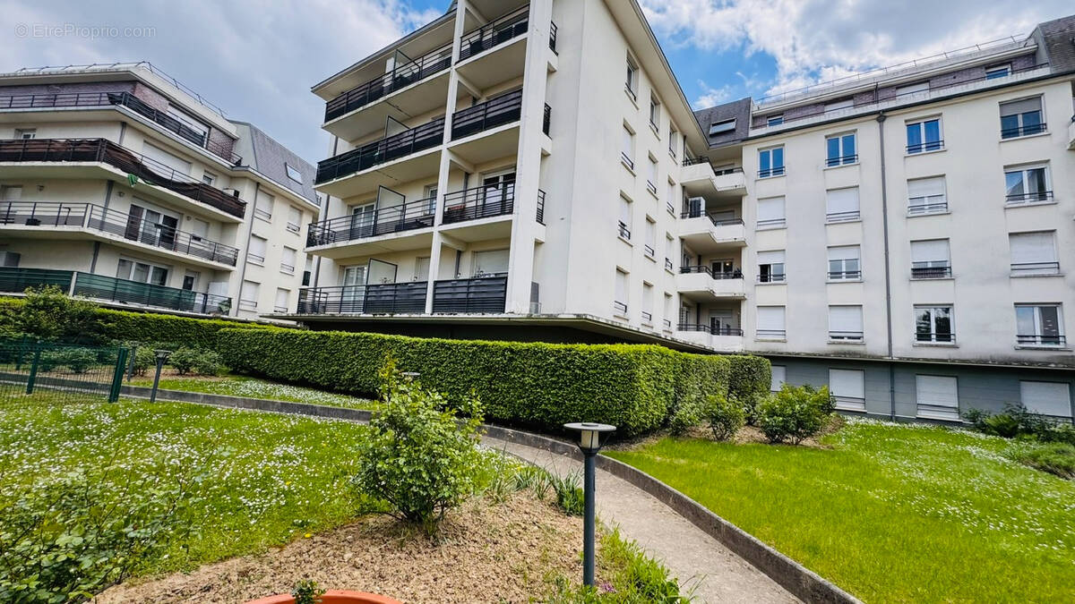 Appartement à DEUIL-LA-BARRE