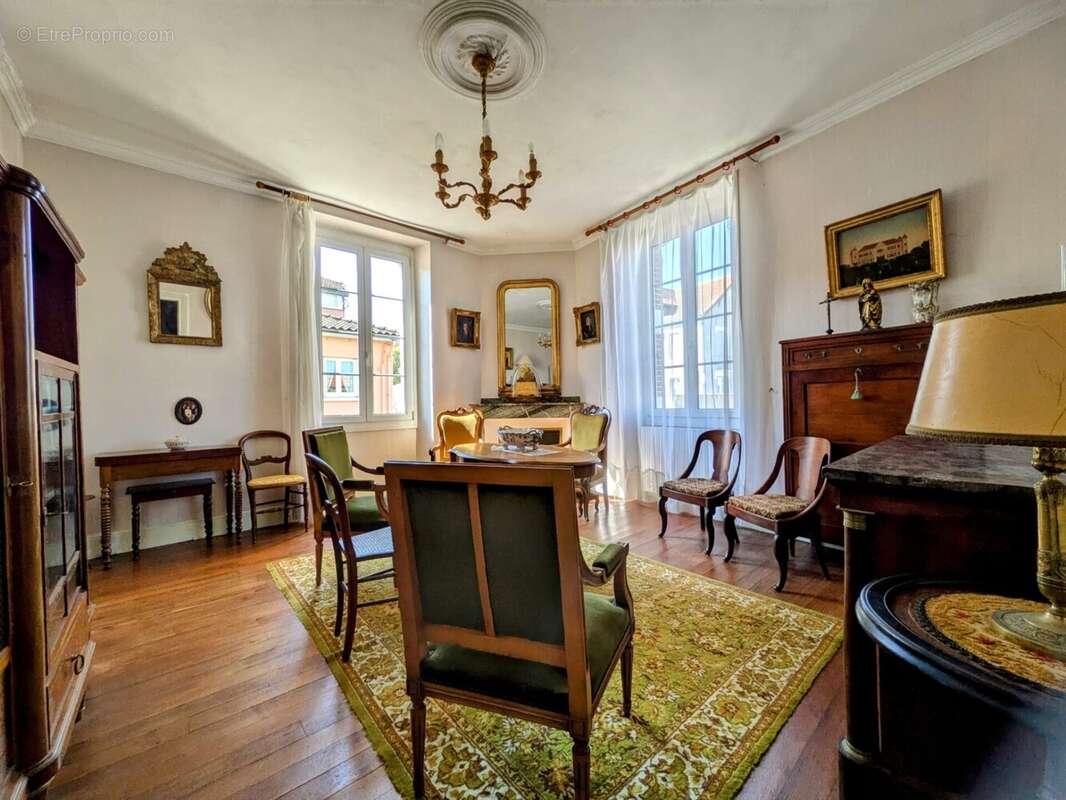 Maison 254 m² à Villecomtal-Sur-Arros  - photo 9