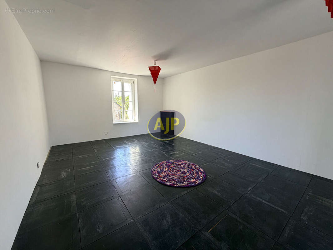 Deux maison d'habitation 7 pièces - Bourg de Sainte Anne sur Vilaine - photo 6