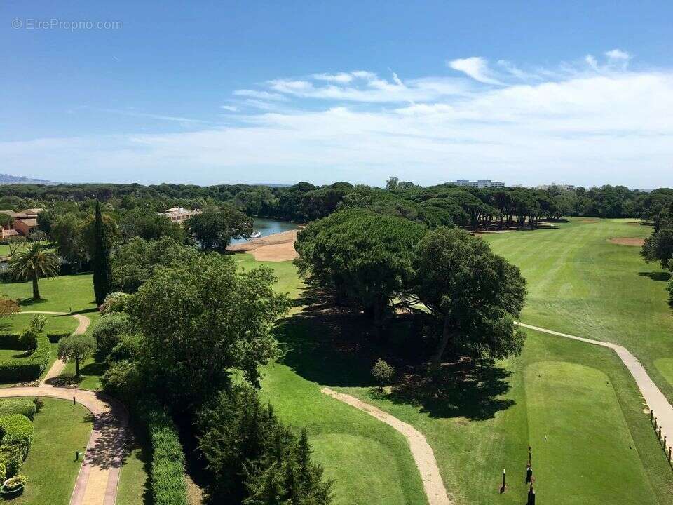 Appartement à MANDELIEU-LA-NAPOULE