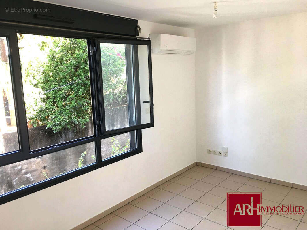 Appartement à SAINT-DENIS