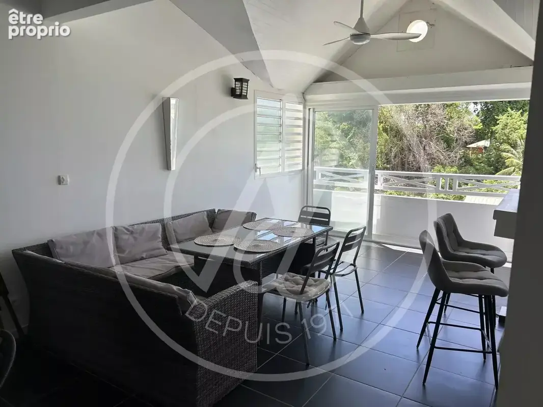 À VENDRE 330 000 €— T3 Duplex avec vue mer et accès plage LE GOSIER - photo 5