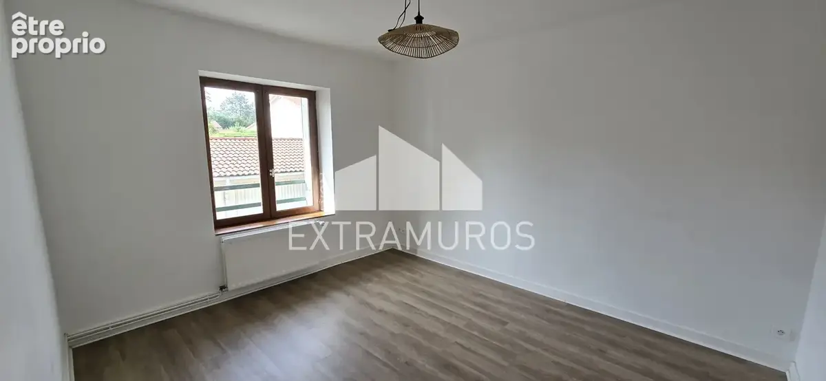 Appartement T4 de 76,3 m2 à L'ARBRESLE - photo 5