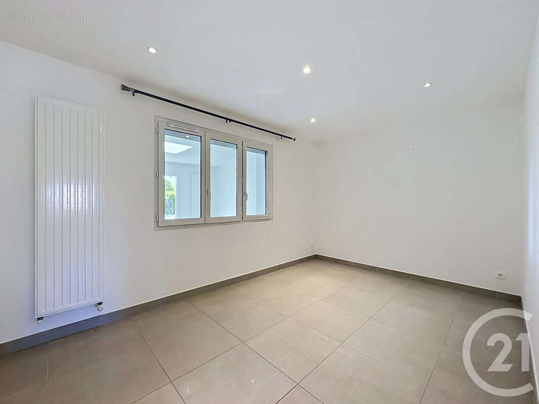 Maison 130 m² à Mions  - photo 13