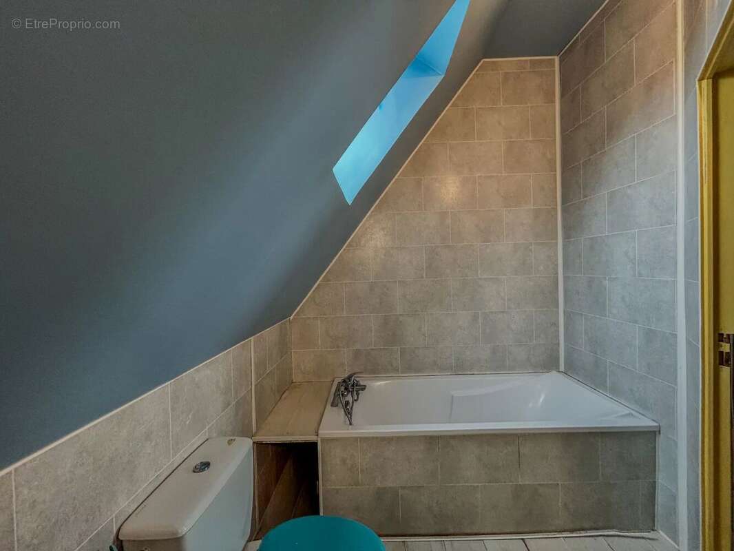 Maison à COURVILLE-SUR-EURE