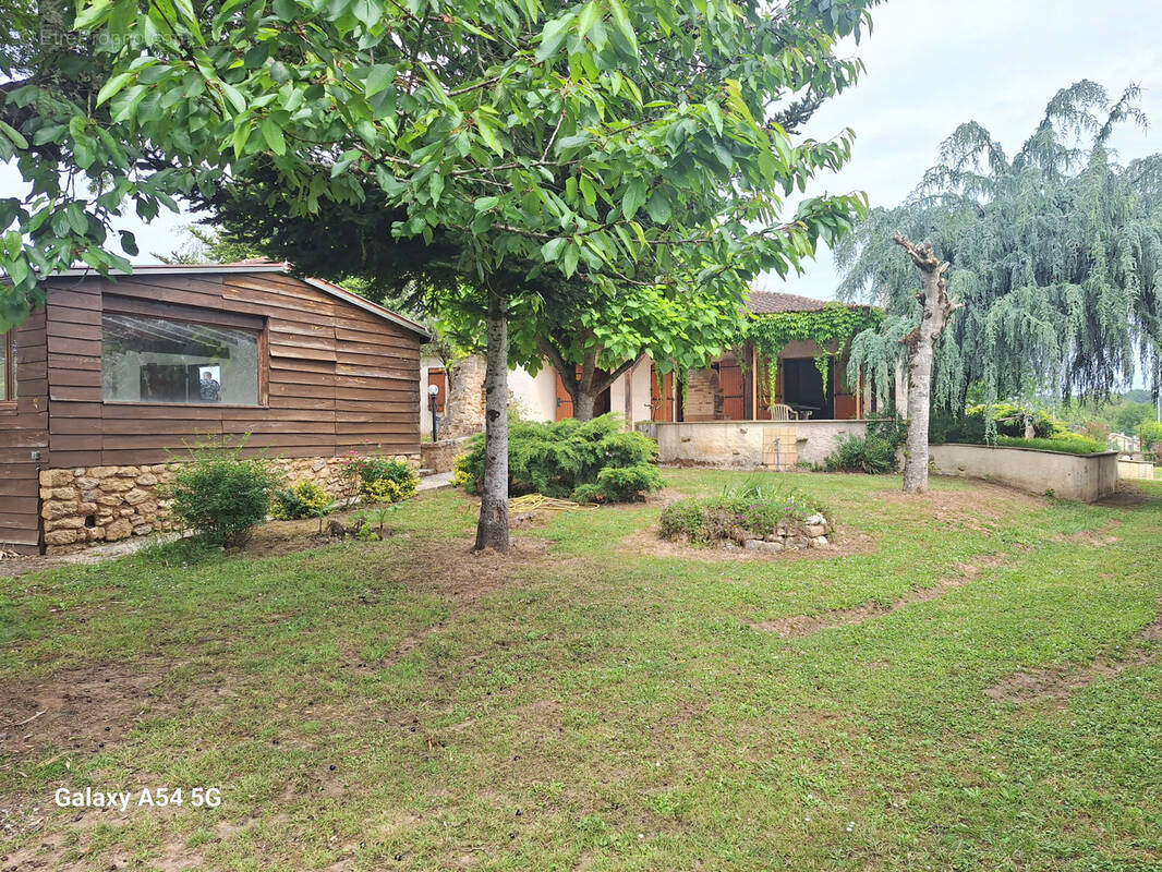 Maison à MONTAYRAL