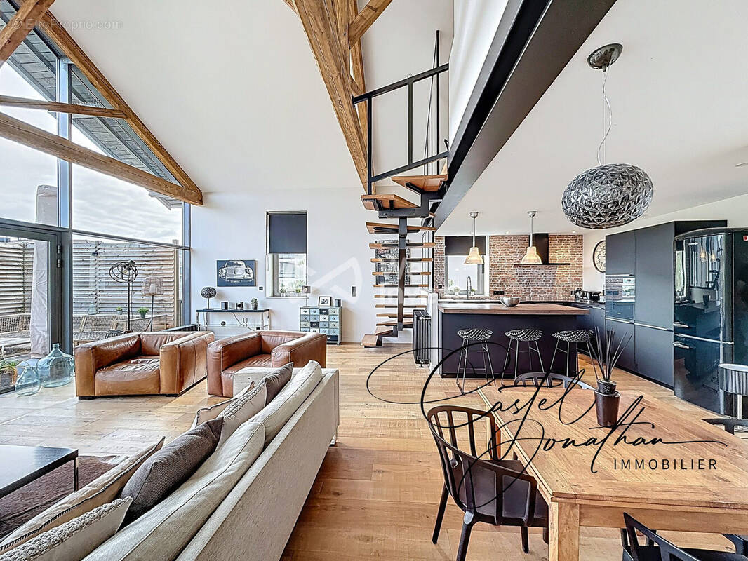 Appartement à SAINT-ROMAIN-EN-GAL