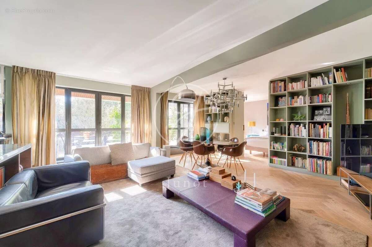 Appartement à SAINT-CLOUD