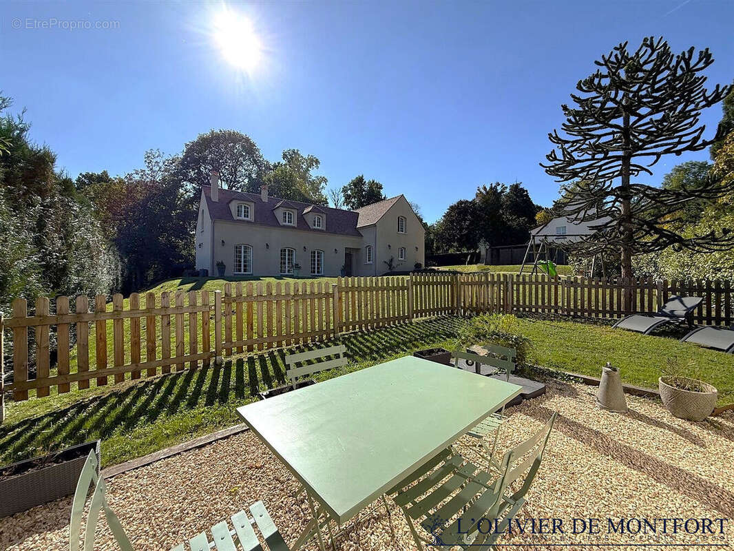 Maison à MONTFORT-L'AMAURY