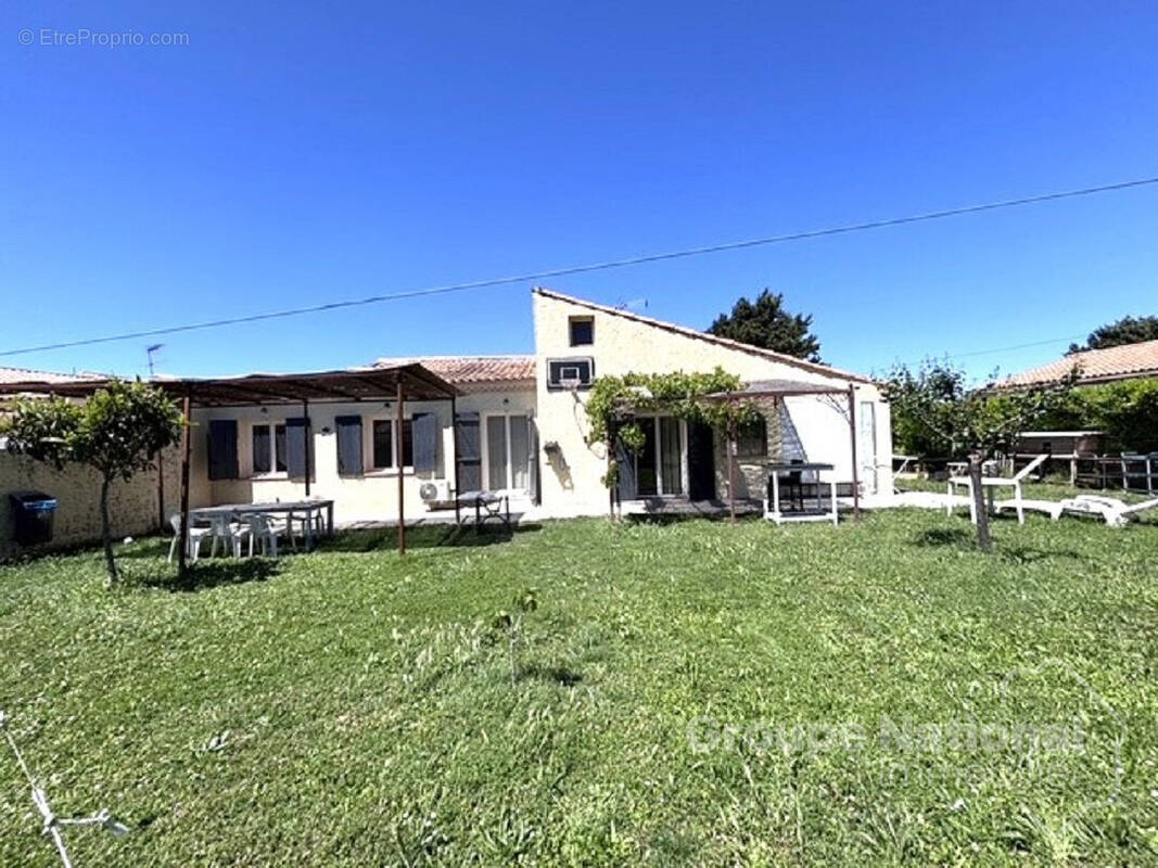 Maison à SAINT-VICTORET
