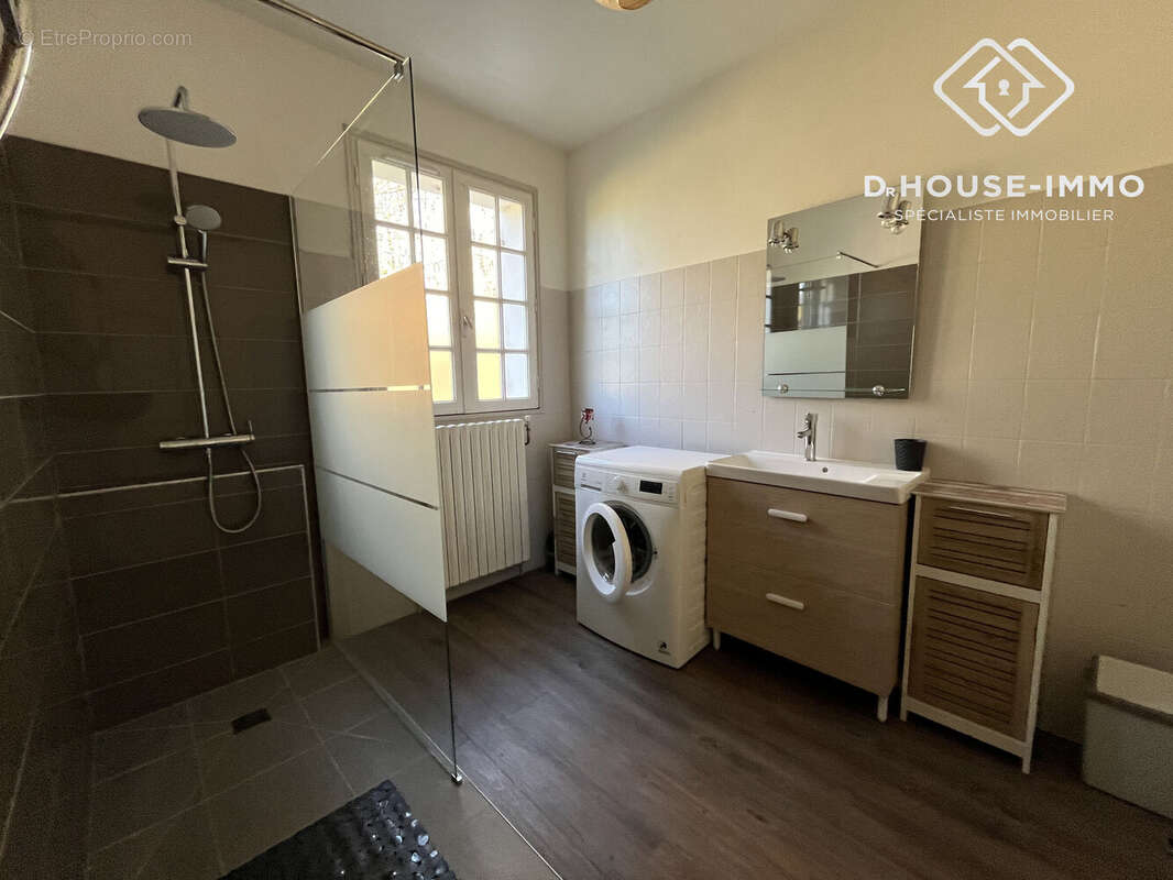 Maison à CHAMPAGNAC-DE-BELAIR