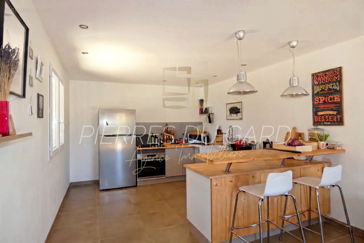 Maison 152 m² à Belvezet  - photo 3