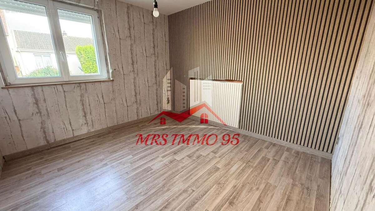 Appartement à VEMARS