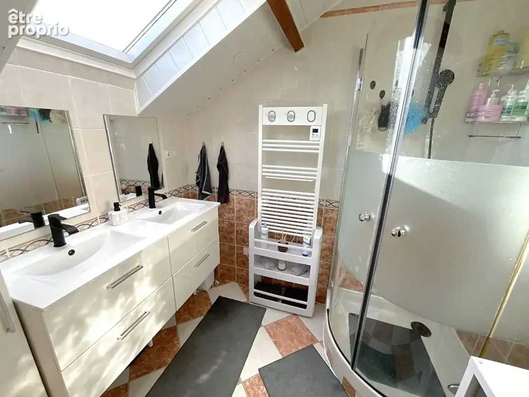 Maison Voisins Le Bretonneux 5 pièce(s) 102 m2 - photo 10
