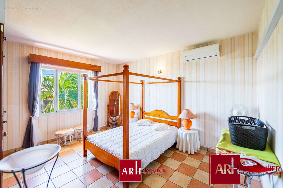 Maison à SAINT-DENIS