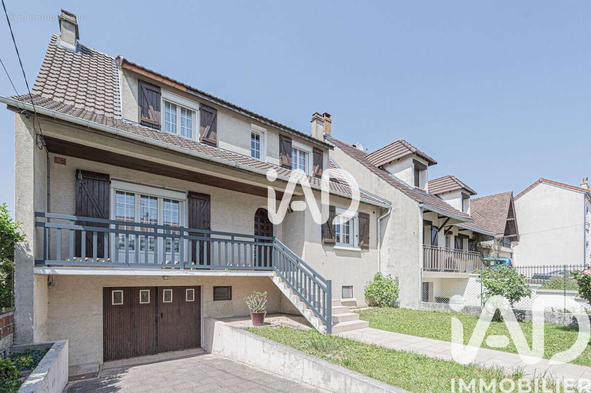 Photo 2 - Maison à TREMBLAY-EN-FRANCE
