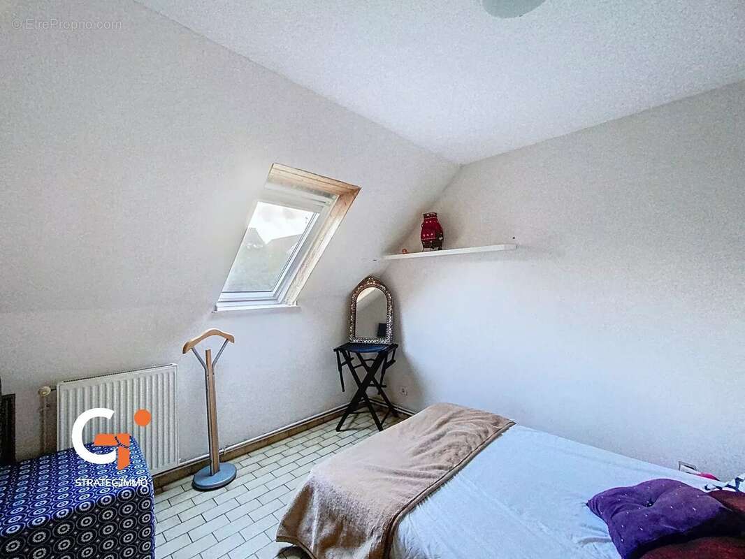 Maison à SAINT-ETIENNE-DU-ROUVRAY